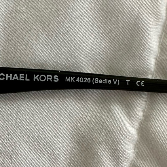 Michale Kors Sadie eyeglasses ๐ - Picture 3 of 5